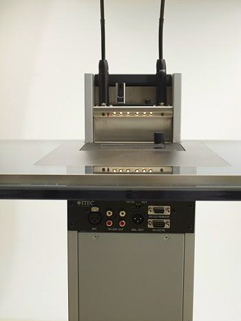 GOVORNISKI PULT PRESENCE 14   350 X